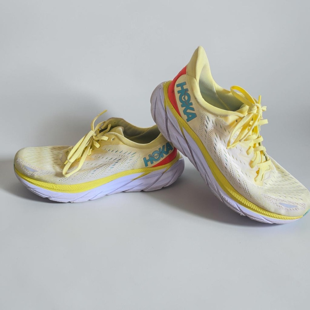Hoka One One Clifton 8 Womens 9.5 B Yellow Pear Sweet Corn Running Shoes 1119394